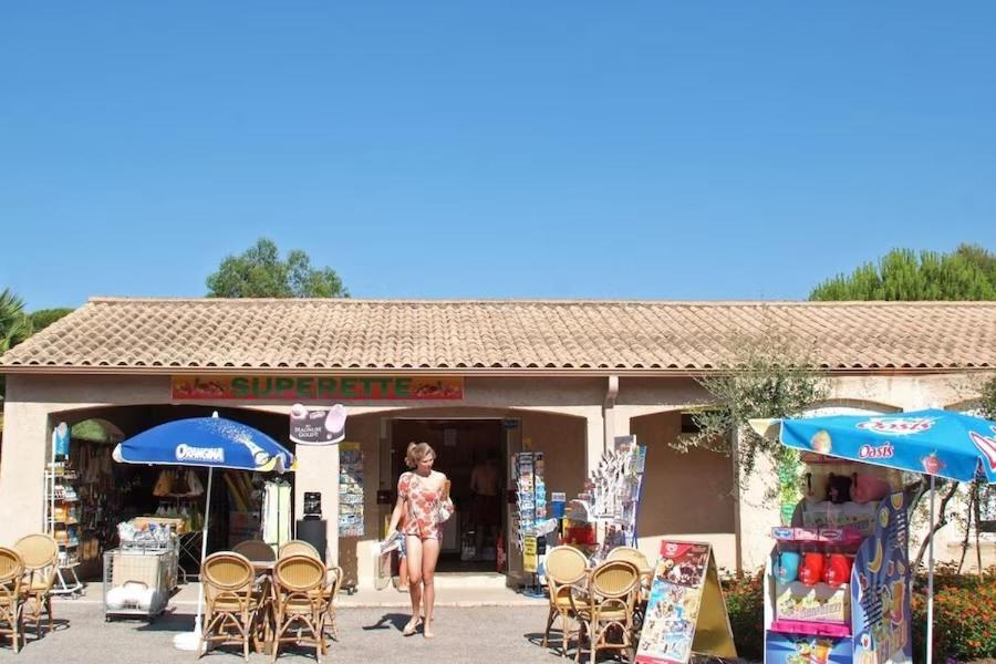 Mobile home 6-pers Camping Leï Suves-Côtes d'Azur-including airco Roquebrune-sur-Argens Exterior foto