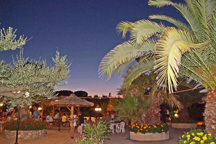 Mobile home 6-pers Camping Leï Suves-Côtes d'Azur-including airco Roquebrune-sur-Argens Exterior foto